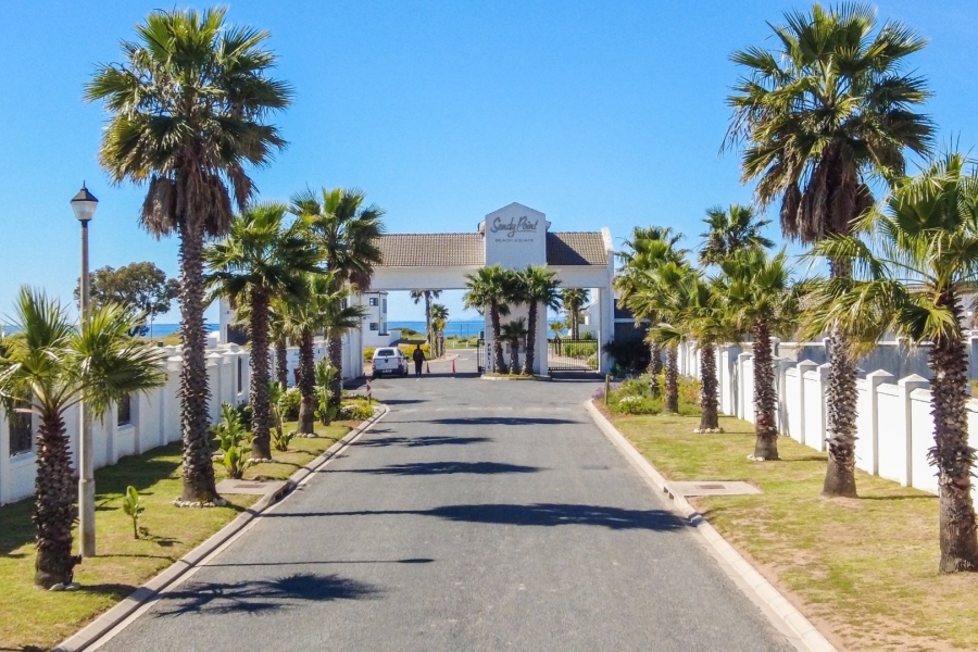 4 Bedroom Property for Sale in Sandy Point Beach Estate Western Cape